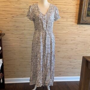 Elings large White and Black Dotted (Dalmatian pattern) V-Neck Maxi Dress EUC!